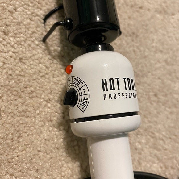 Hot Tools Curling Wand 1 inch - Picture 2 of 3